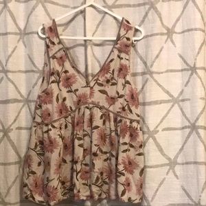 American eagle outfitters: medium floral tanktop v-neck